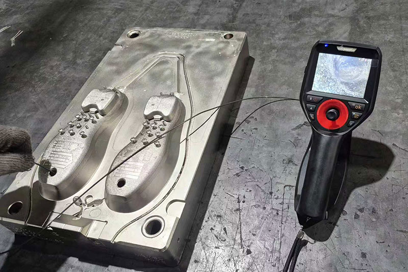  Industrial Borescope  Inspection  Shoe Molds